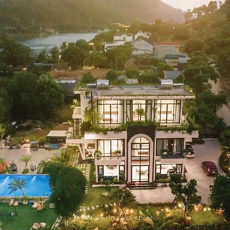 Summerly Villa Dong Do - Venuestay Ханой Экстерьер фото
